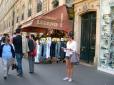  pantalons, jeans (boulevard Saint-Michel)